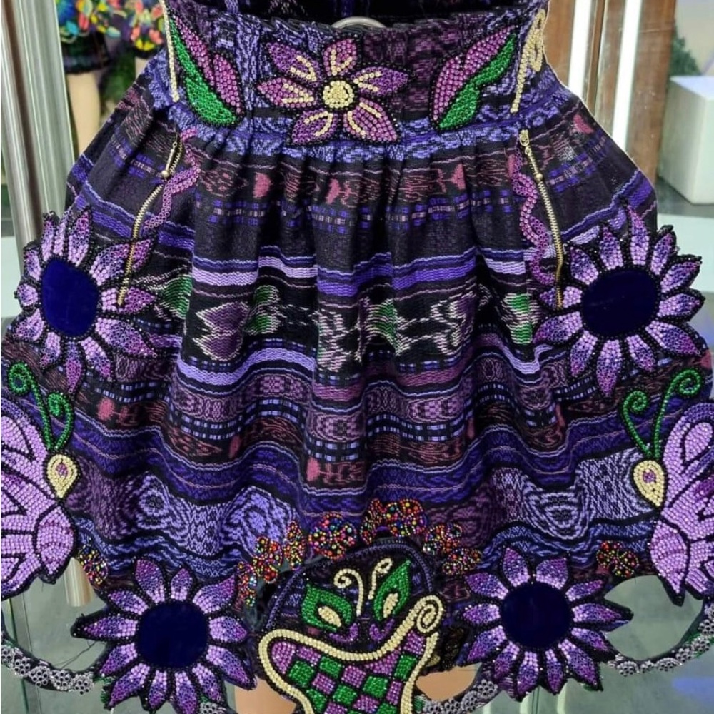 Hermoso Traje de Guatemala *FREE SHIPPING* - Picture 4 of 7